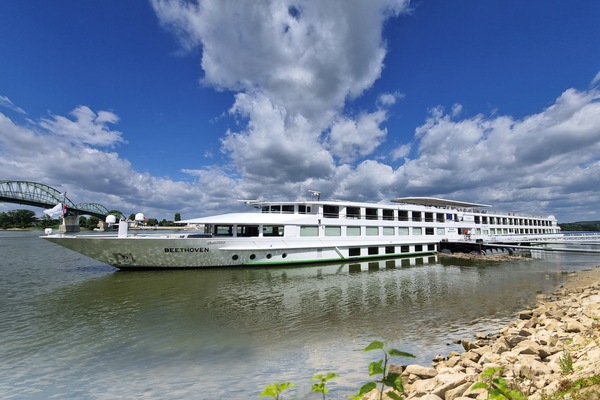 Rhineland Christmas on the Romantic Rhine (port-to-port cruise)